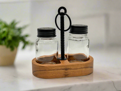 Salt N Pepa's Here...